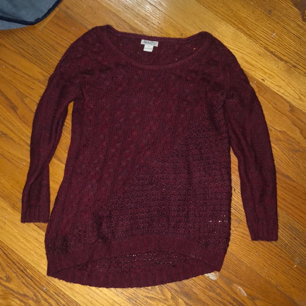 Maroon sweater
